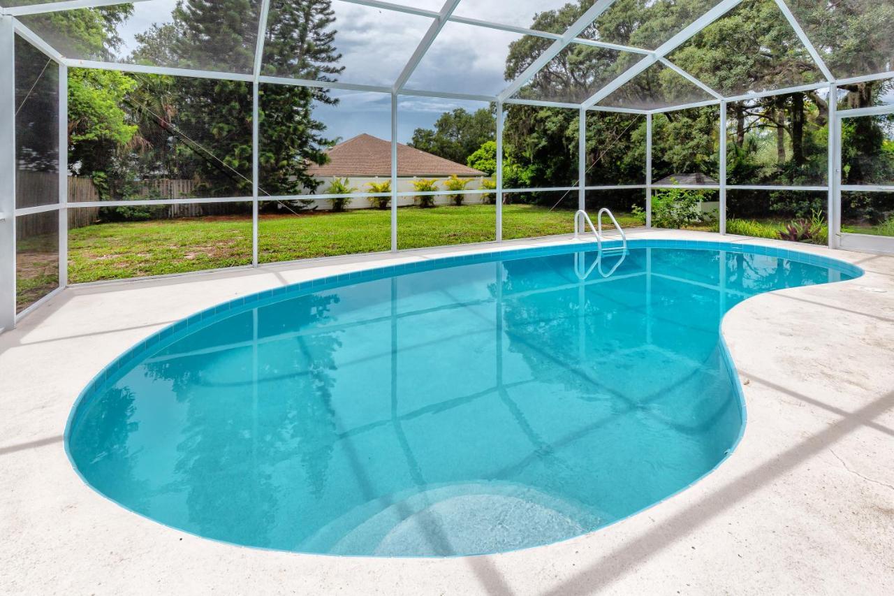 Modern Home, Heated Pool, Close To Beaches! Tarpon Springs Exterior photo